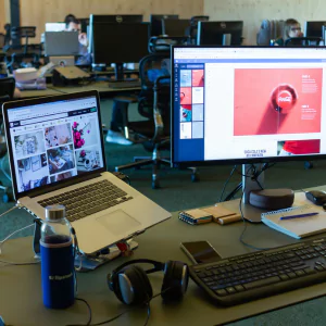 Freelancers Can Benefit From Coworking space