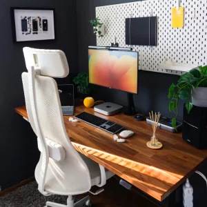 low price hot desks in Chennai
