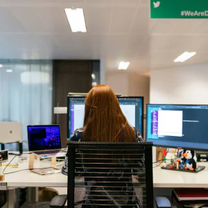 benefits of coworking space for startups
