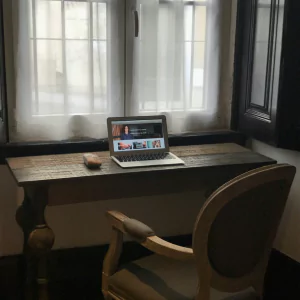 Shared office space in Guindy for startups