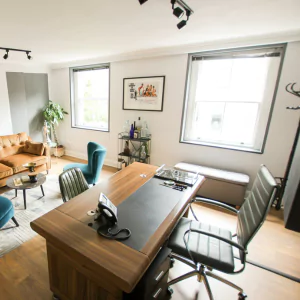 low price shared workplace space for rent in Chennai